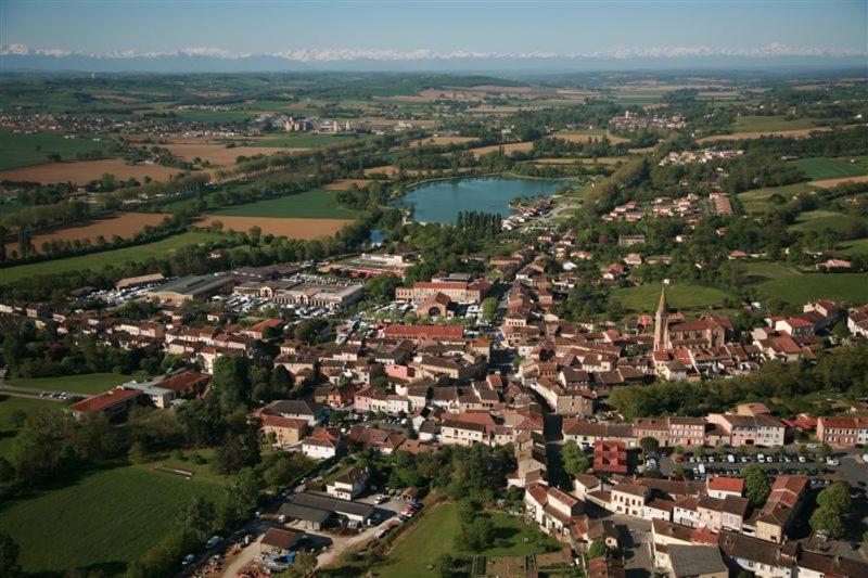 Le Gite De La Riviere - Samatan Bagian luar foto